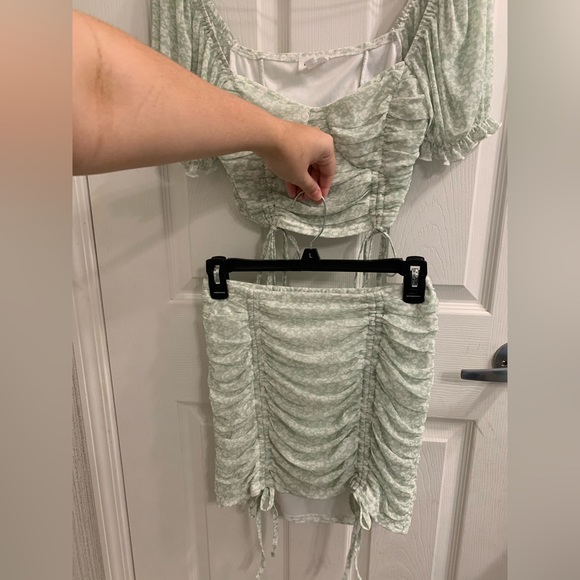 LE LIS 2 piece set - Picture 6 of 6